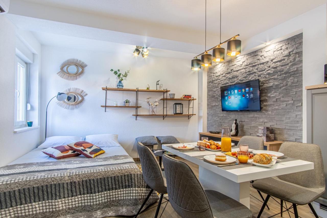Su Casa - At Kastela Oldtown Apartment Exterior photo
