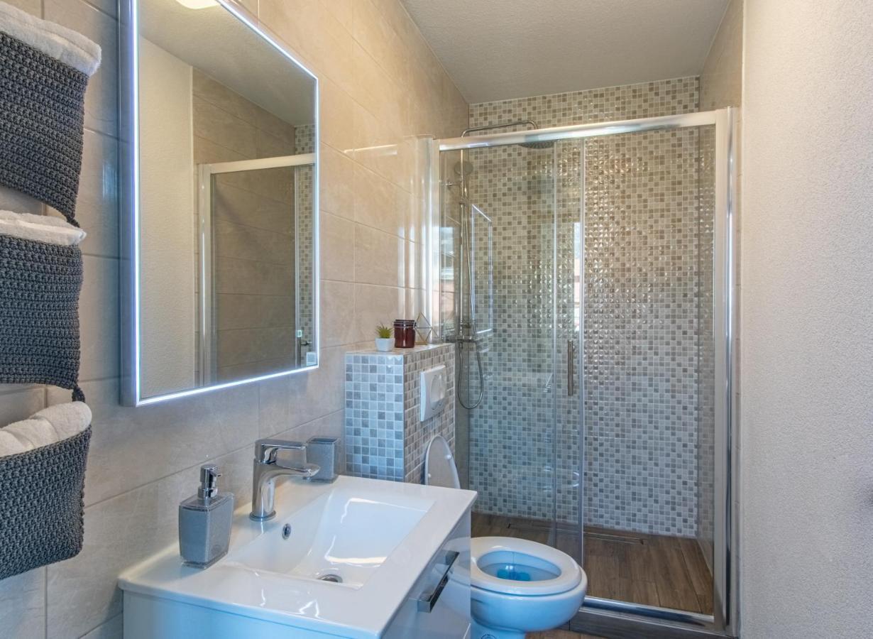 Su Casa - At Kastela Oldtown Apartment Exterior photo