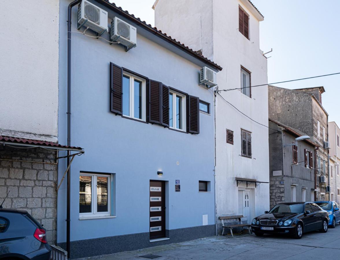Su Casa - At Kastela Oldtown Apartment Exterior photo